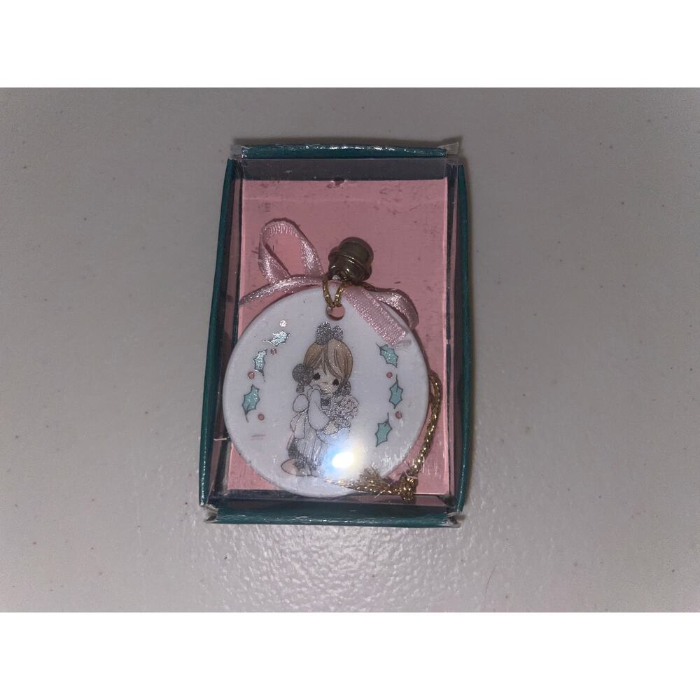 Precious Moments‎  2.5" Christmas Ornament Enesco Porcelain Figure